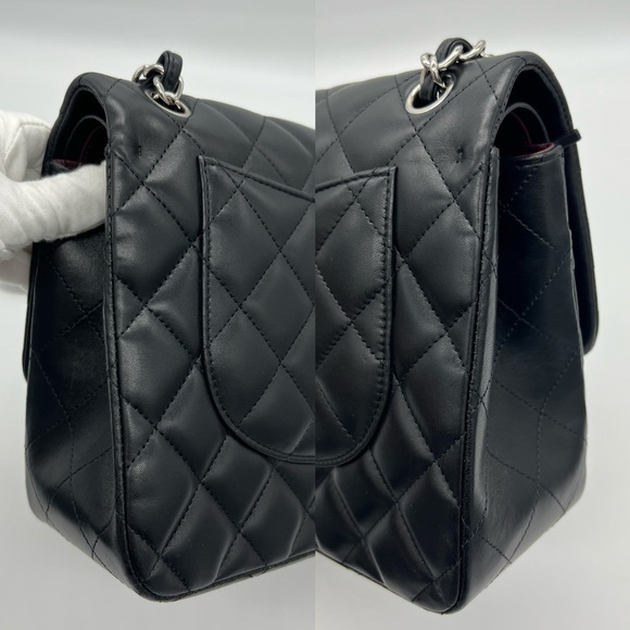 Authentic Chanel classic Black quilted lambskin Jumbo in SHW - Picture 9 of 17